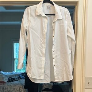 Calvin Klein Women's Classic White Button Down Shirt